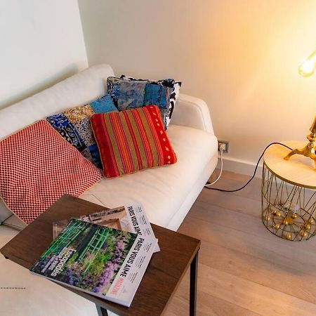 Studio With Balcony Parigi Esterno foto